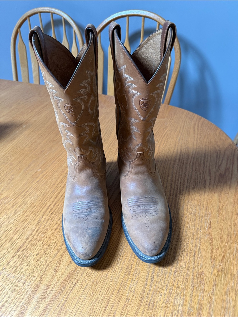 Ariat Brown Tan Leather Cowboy Boots with Stitching
